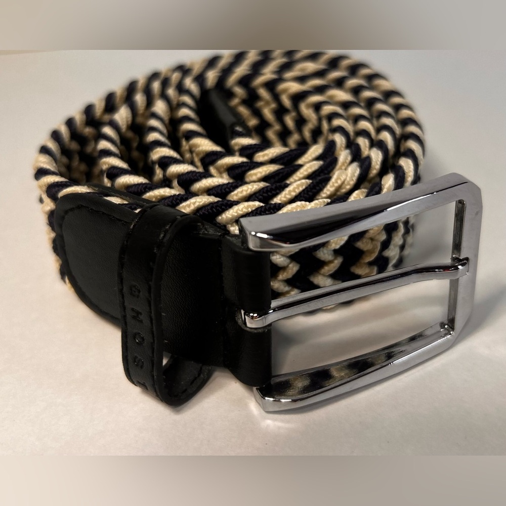 Ghost Golf Belt. Men’s Braided Navy & Cream Belt. Elastic. 43”